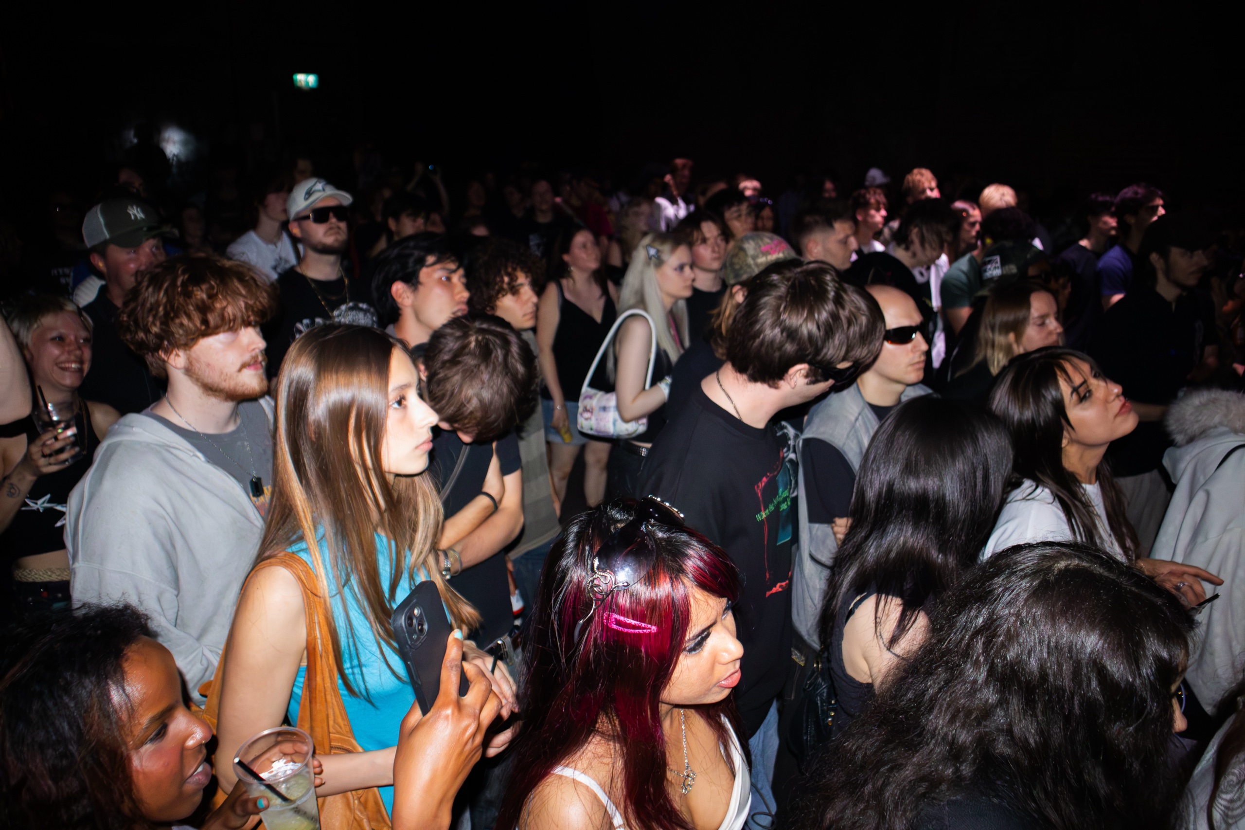 The crowd between sets